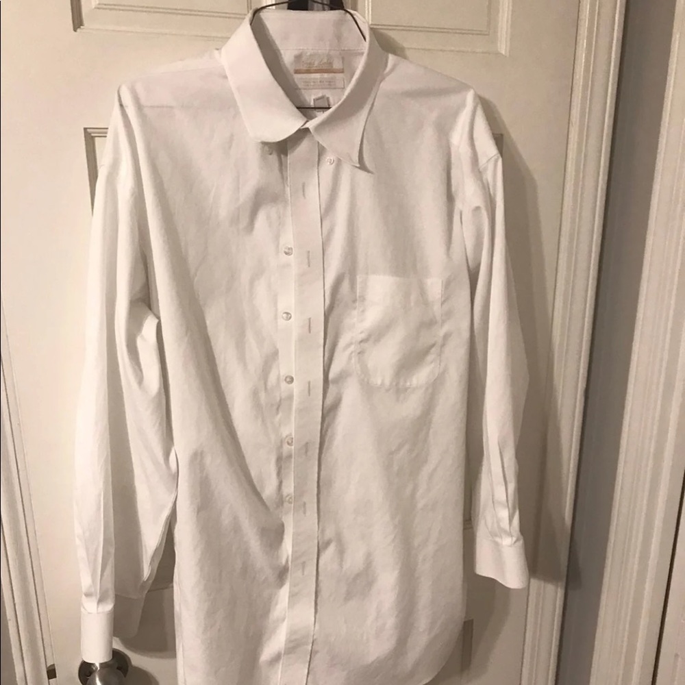 (4) Round Tree & York White dress shirt bundle